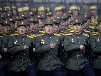 V Severnej Kórei si na armádu potrpia.