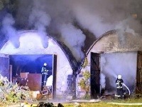 Požiar zasiahol bývalé sklady nemocnice na Rastislavovej ulici