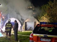 Požiar zasiahol bývalé sklady nemocnice na Rastislavovej ulici