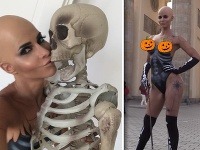 Micaela Schäfer sa pri príležitosti Halloweenu zmenila na sexi kostlivca. 