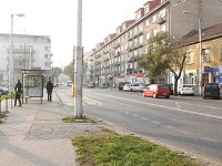 Podľa čitateľka páchateľ útočil aj na Záhradníckej ulici na zastávke Kvačalova