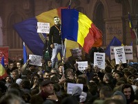 Ľudia v Rumunsku pokračujú v protestoch proti korupcii. Tragédia v nočnom klube Colektiv vyvolala vlnu demonštrácií.