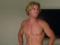 Takto vyzeral Chris Hemsworth vo filme Griswoldovci. 