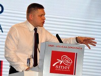 Fico môže byť spokojný, Smer dosahuje v prieskumoch najlepšie čísla Fico môže byť spokojný, Smer dosahuje v prieskumoch najlepšie čísla