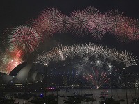 Sydney privítalo nový rok tradičným veľkolepým ohňostrojom