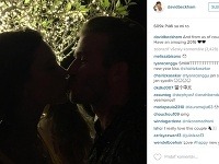 David a Victoria Beckhamovci zapĺňajú instagram fotkami, z ktorých cítiť romantiku a lásku. 