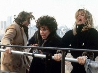 Diane Keaton, Bette Midler a Goldie Hawn si nakrúcanie filmu Klub odložených manželiek užívali. 