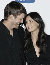 Ashton Kutcher s manželkou Demi