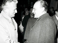 Na pozvanie prezidenta ČSSR Antonína Novotného (vľavo) bol v dňoch 1.-4. októbra 1963 na priateľskej návšteve Československa predseda Maďarskej revolučnej robotnícko-roľníckej vlády János Kádár.