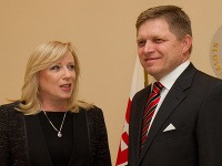 Expremiérka Radičová a premiér Fico. Expremiérka Radičová a premiér Fico.