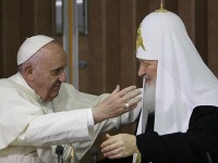 Pápež František sa stretol s patriarchom Kirillom