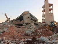 Zničená nemocnica Ma'arat an-al-Numan v provincii Idlíb. 
