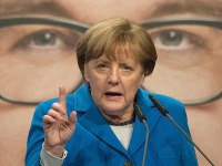 Pozícia Angely Merkelovej sa po tomto víkende zhoršila, nielen v Nemecku, ale aj na európskom poli.