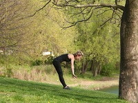 Katarína Štumpfová takto cvičila na verejnosti v parku.