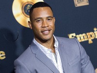 Trai Byers sa zosobášil s kolegyňou Grace Gealey