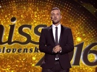 Michal Sabo ako moderátor súťaže krásy