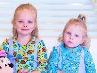 Miška so sestričkou Martinkou Miška so sestričkou Martinkou