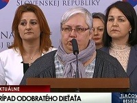 Za chlapca sa postavili aj poslankyne parlamentu. Za chlapca sa postavili aj poslankyne parlamentu.