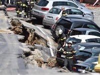 Vo Florencii sa prepadlo nábrežie po dĺžke 200 metrov. Vo Florencii sa prepadlo nábrežie po dĺžke 200 metrov.