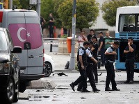 V Turecku sa dnes odohral bombový útok na policajné vozidlo