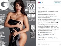 Kim Kardashian priam miluje, keď stojí pred objektívom v Evinom rúchu. 