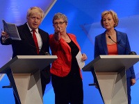 Strana zástancov vystúpenia z EÚ na čele s bývalým starostom Londýna Borisom Johnsonom (vľavo)