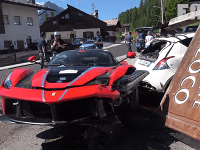 Prestížne podujatie Ferrari Cavalcade sa nezaobišlo bez nehôd