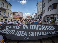 Protest slovenských učiteľov v Bratislave