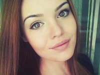 mladé horúce a nahéJamajský muži s veľkými vtáky