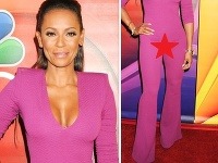 Mel B ukázala v overale intímne partie aj spotené podpazušie. Mel B ukázala v overale intímne partie aj spotené podpazušie.