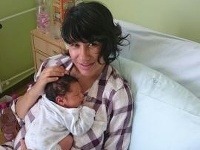 Lucia Nicholsonová so synčekom Kubom.