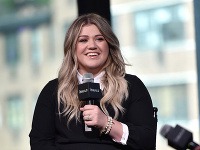 Kelly Clarkson Kelly Clarkson