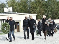 Dara Rolins a jej partner Patrik Rytmus Vrbovský prišli na pohreb medzi poslednými.