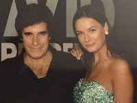 Davidovi Copperfieldovi sa zapáčila slovenská modelka Barbora Olejníková. Davidovi Copperfieldovi sa zapáčila slovenská modelka Barbora Olejníková.