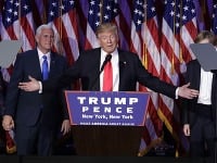 Víťaz amerických prezidentských volieb Donald Trump reční počas volebnej noci 8. novembra 2016 v New Yorku.