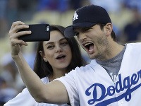 Mila Kunis a Ashton Kutcher Mila Kunis a Ashton Kutcher