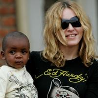 Madonna s Davidom v Malawi
