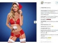 Rhian Sugden myslí na to, že aj počas Vianoc treba byť sexi. 