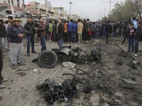 Bombový útok na trhu v Bagdade.