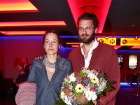 Herečka Lucia Gažiová s manželom Petrom Svobodom sa na akcii ukázali v čudáckom oblečení, v ktorom ako prominentný párik rozhodne nevyzerali.