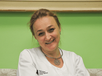 MUDr. Eva Mikušková, PhD.
primár OOH II, KOH (klinika onkohematológie) LF UK a NOÚ