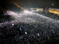 Búrlivý protest proti vláde v Rumunsku.