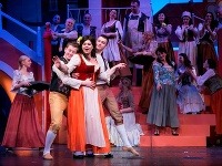 Tatiana Paľovčíková ako Annina v novom naštudovaní operety Johanna Straussa ml. Noc v Benátkach v Štátnom divadle Košice Tatiana Paľovčíková ako Annina v novom naštudovaní operety Johanna Straussa ml. Noc v Benátkach v Štátnom divadle Košice