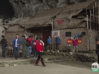 V čínskej jaskyni žije 18 rodín