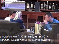 Peter Tóth, Marian Kočner a riaditeľka Čistého dňa pred tlačovou konferenciou. 