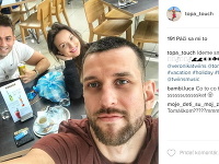 Pod fotkou, ktorú zverejnil šperkár a kamarát mnohých celebrít Tomáš Stríž (vľavo), ktosi už upozornil na to, či náhodou s Danielou netvoria pár. 