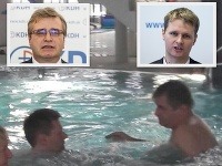 Ivan Švejna a Miloš Moravčík v bazéne.