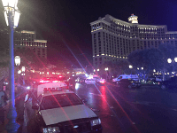 Policajný zásah pred hotelom Bellagio. Policajný zásah pred hotelom Bellagio.