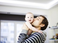 Rodičia vybrali synovi netradičné meno: Okolie aj ich vlastná rodina sú proti! Neustále útoky