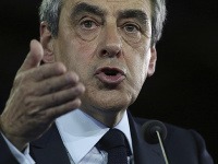 Francois Fillon sľubuje zachovanie výnimočného stavu. Francois Fillon sľubuje zachovanie výnimočného stavu.